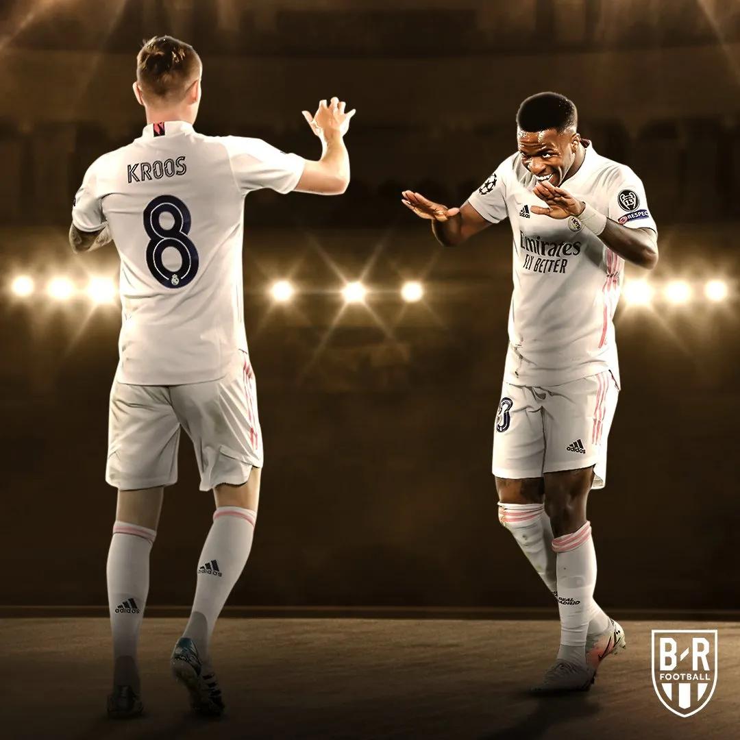 蓝月亮绝杀大黄蜂，银河战舰击退红军