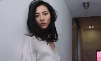 翻遍刘雯街拍，这3套最百搭