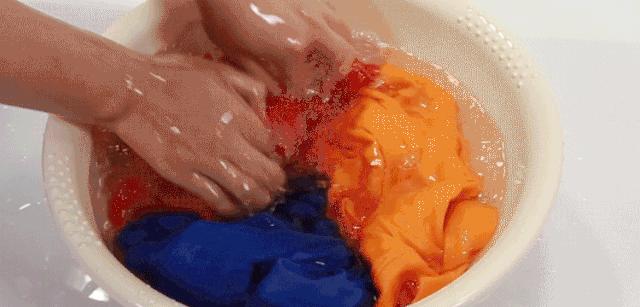 15个颜色的衣服,supreme白t恤有几种