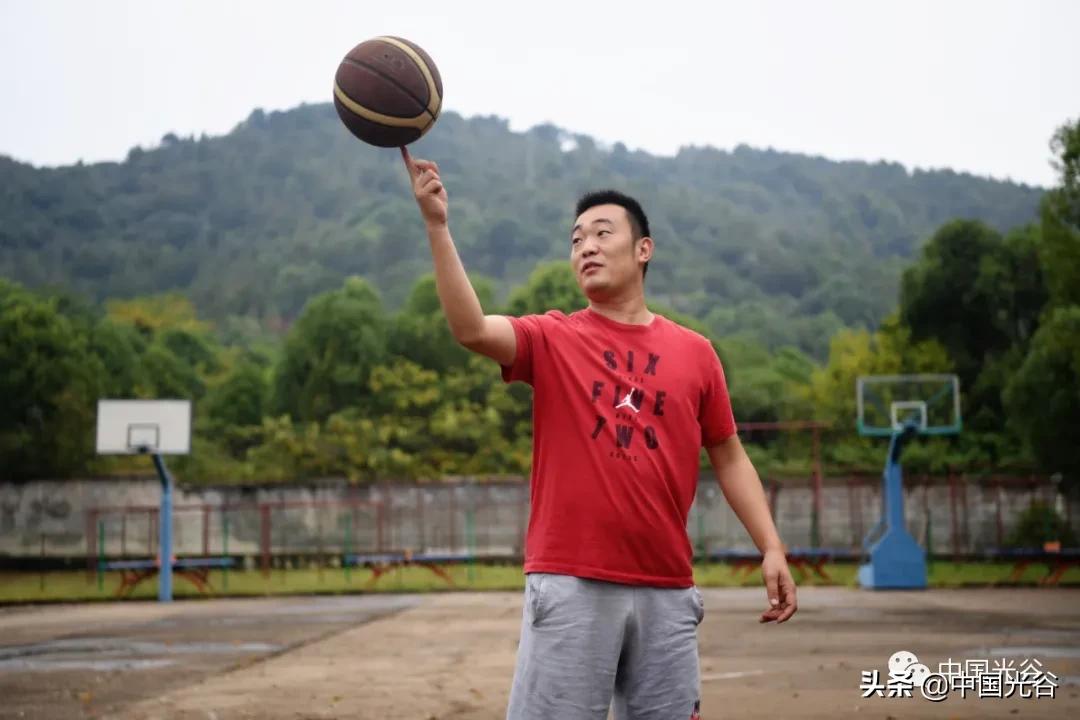 姝︽眽鍏夎胺浜斿皬鏁欒亴鍛樺伐,姝︽眽鍏夎胺鍛樺伐鑱氶