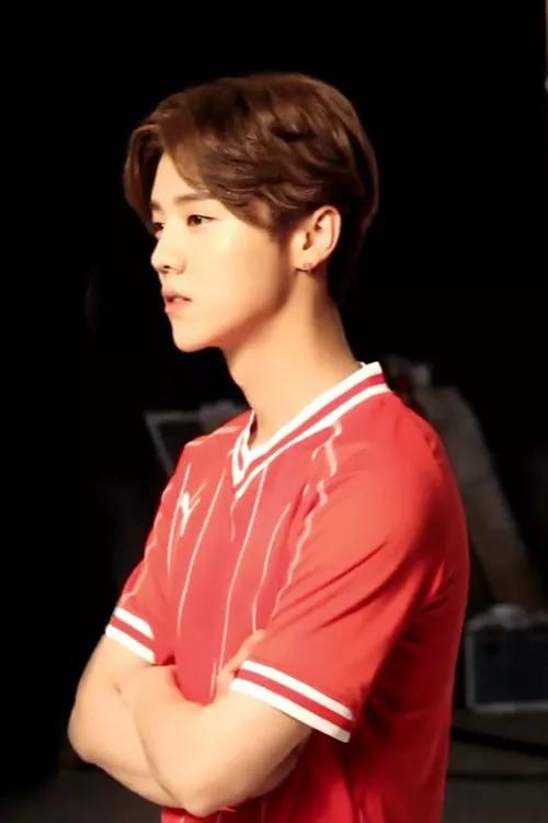 优秀演员鹿晗,喜欢鹿晗的人有多优秀