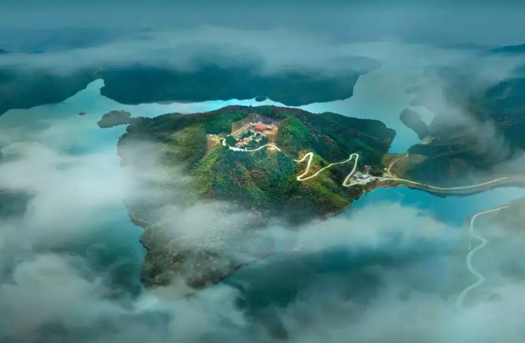 诗意人生不负青春的诗句,诗意深秋不负光阴不负卿