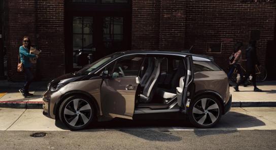 16款宝马i3续航,宝马i3充满电后才300多公里续航