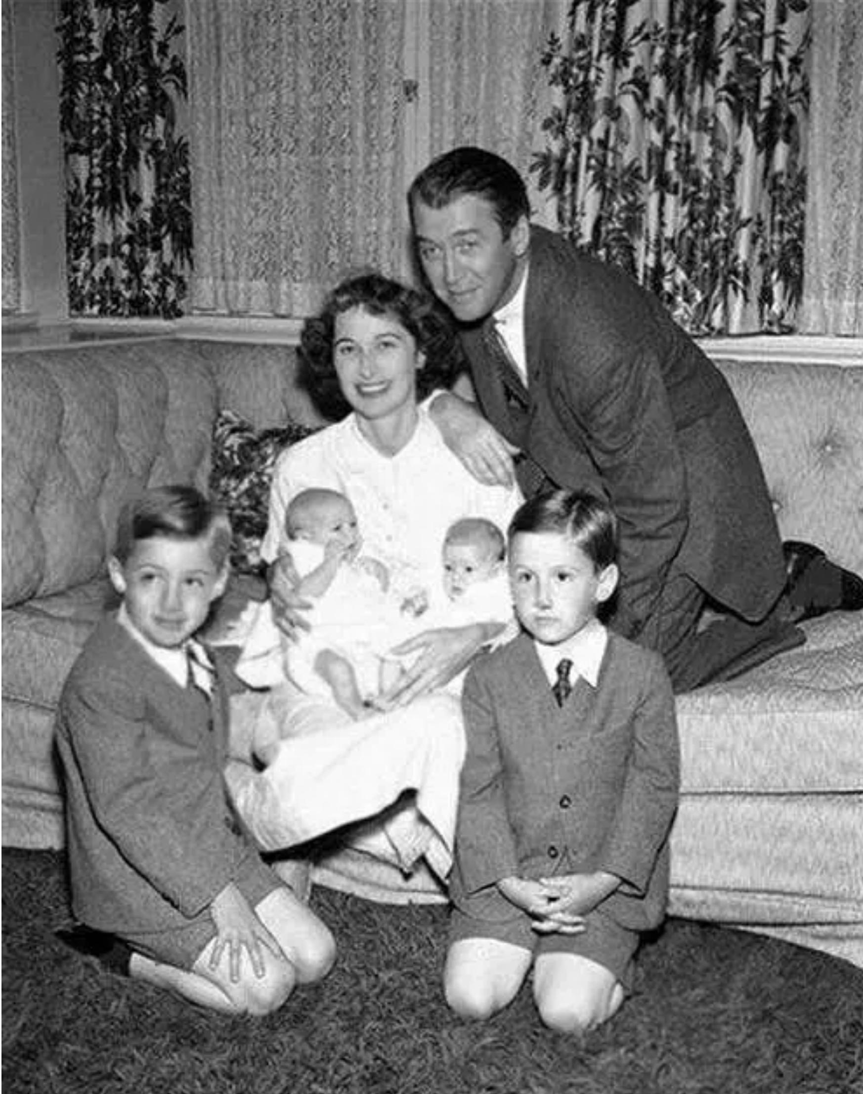 詹姆斯史都华爱情,詹姆斯史都华费城故事