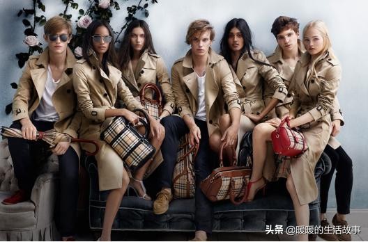 burberry风衣中长怎么选,burberry风衣值得入手吗