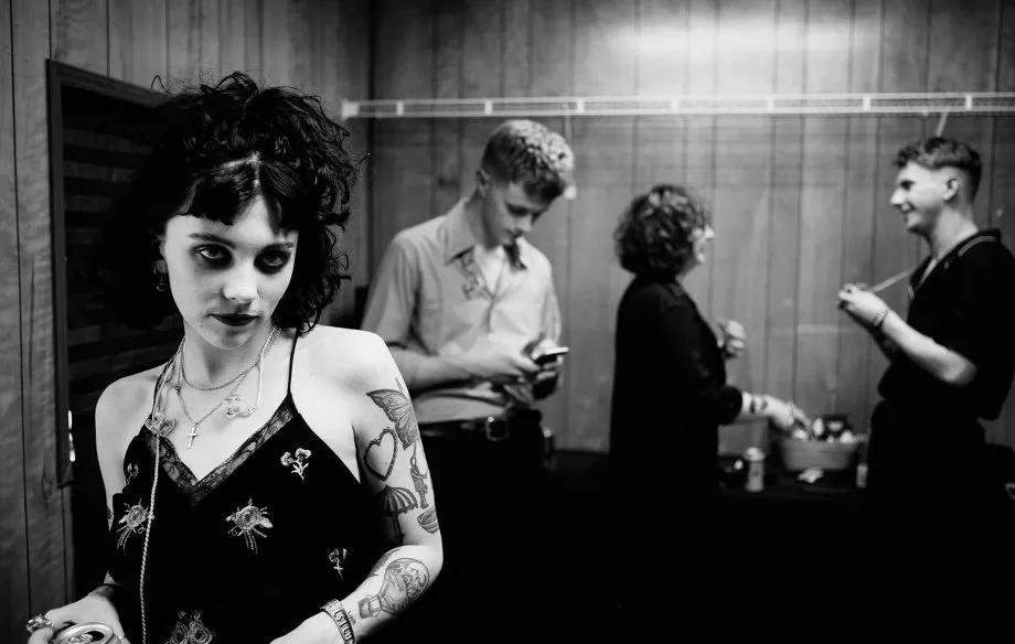 鑻嶇櫧娴疆,鑻嶇櫧娴疆涔愰槦