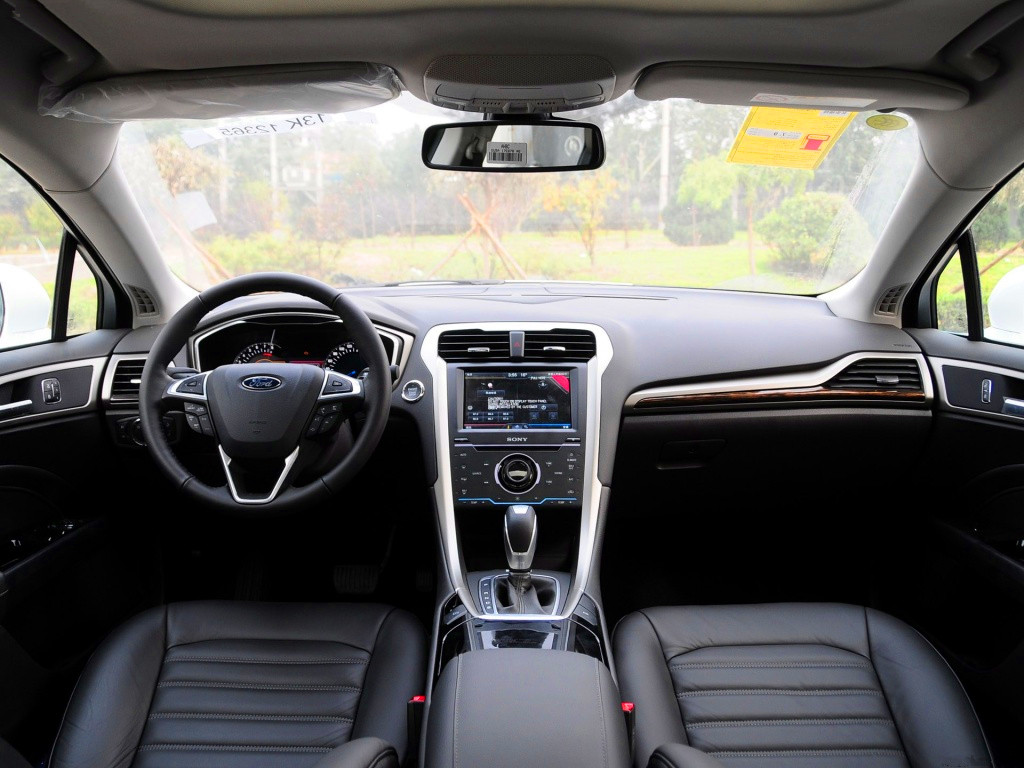 16起亚k41.8二手车值得入手吗,起亚k4vs蒙迪欧