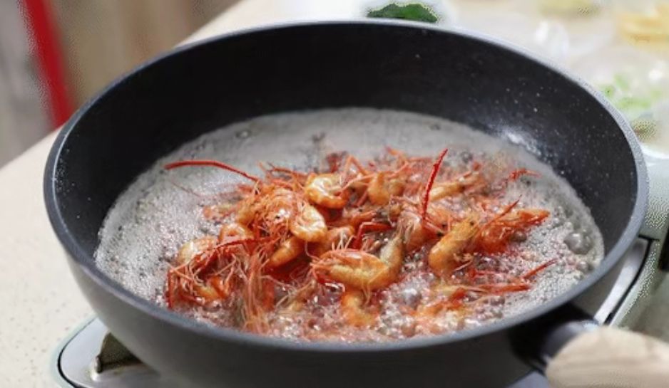 油爆虾的正确做法,油爆虾做法喜欢的朋友不要错过
