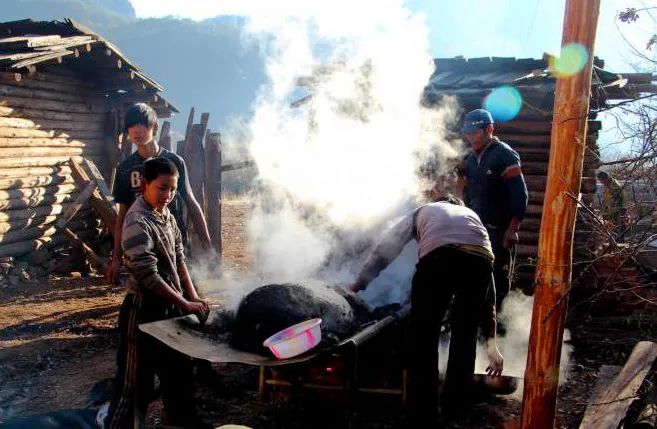 洛克徒步木里到稻城翻的是哪座山,秘境四川甘孜