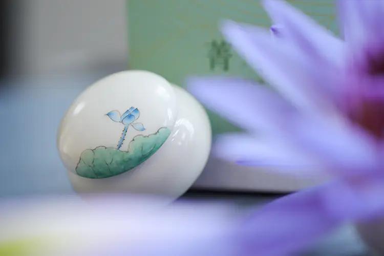 清新而优雅的香味,书香清雅入骨许你气质绝尘