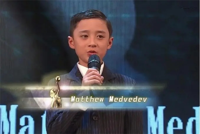 成龙个人票房,成龙客串新片9小时票房破107万