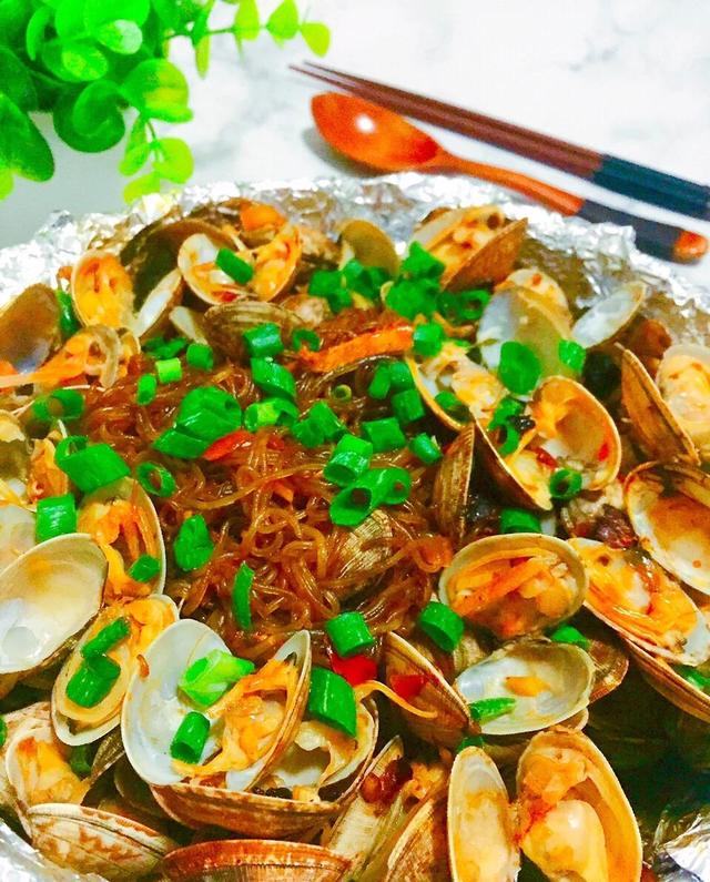 锡纸花甲粉怎么做才好吃,锡纸花甲粉和煲仔花甲粉一样吗