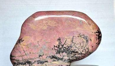 带直闪石的黑青玉籽料,直闪石籽料价格表