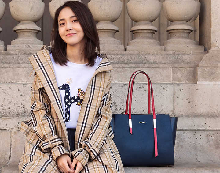 mk水桶包和蔻驰水桶包哪个值得,mk包比蔻驰好看