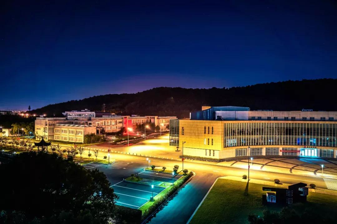 鑻忓窞澶у鏂囨瀛﹂櫌浠嬬粛,鑻忓窞澶у鏂囨瀛﹂櫌鍥剧墖