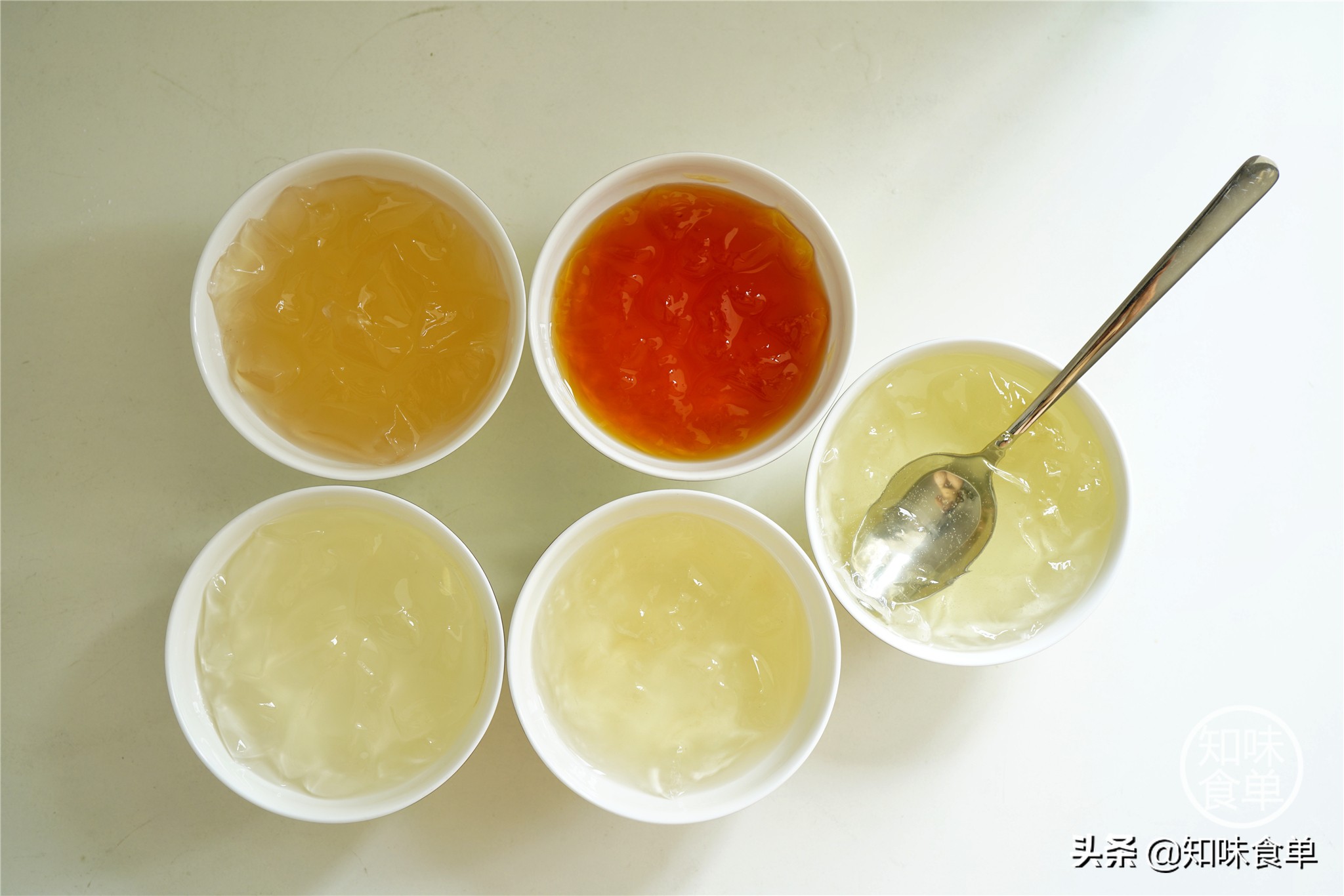 食单丨手工冰粉制作丨最全冰粉制作指南，天然*物冰植**粉大比拼