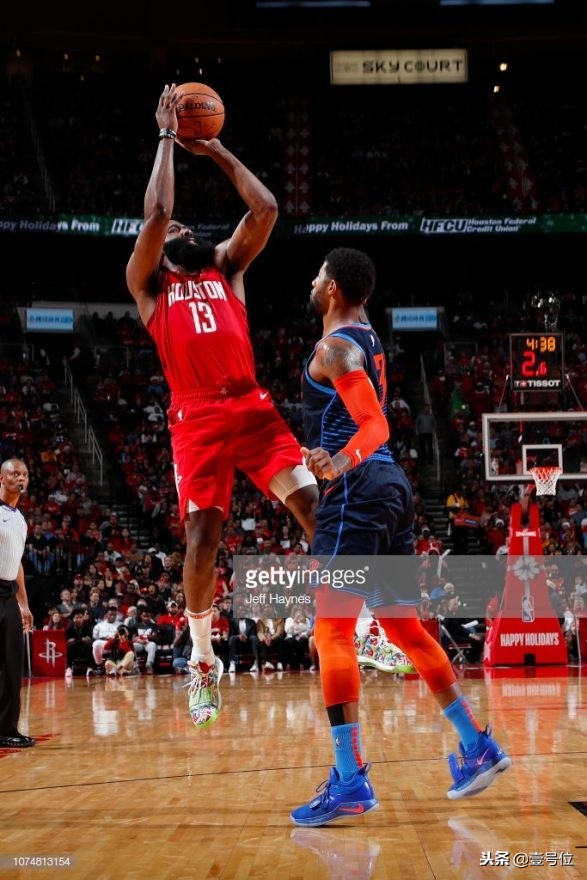 2018年圣诞大战詹姆斯穿的球鞋,2018年都有哪些经典球鞋