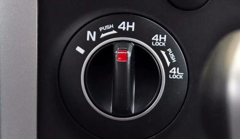 四驱铃木吉姆尼,吉姆尼和铃木维特拉