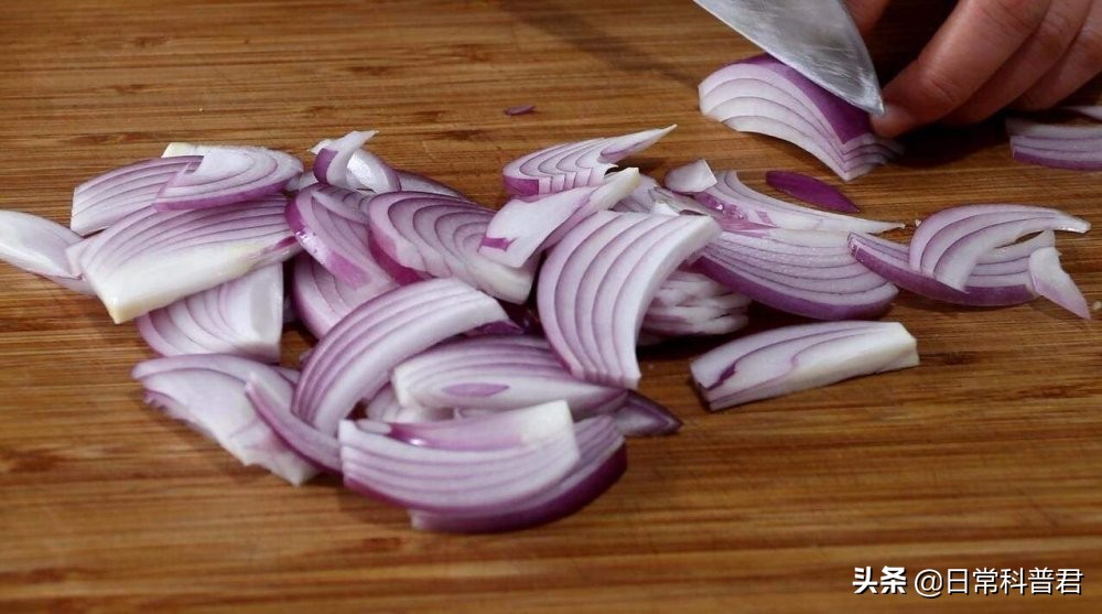 夏天家里有蚊子和各种小飞虫，学会这几个妙招，家里没飞虫