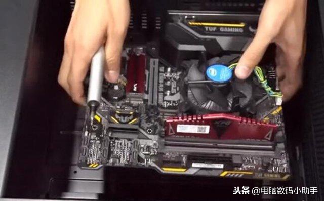 rog全家桶装机实录组装电脑,自己组装台式电脑最简单配置方法