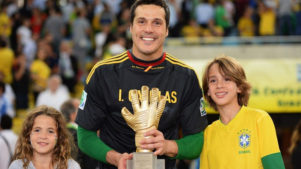 扑出梅西和c罗点球,扑出梅西任意球