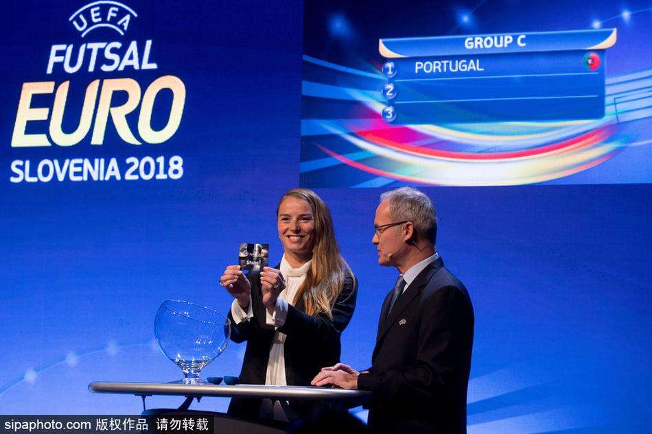 足球世界盘带技巧,足球经典战术战法