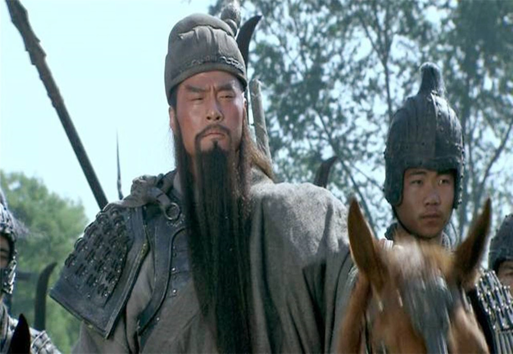 夏侯惇能和关羽战多少回合,夏侯惇和关羽单挑谁更占优