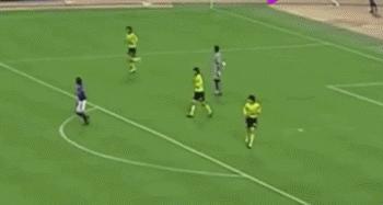 中甲门将诡异乌龙惊爆眼球,中甲联赛张一诺门将自扔球门