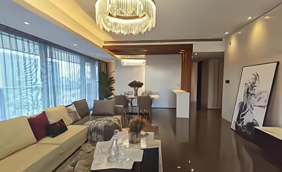 一美女购买豪宅花费4150万，质疑中介吃差价250万，网友纷纷围观