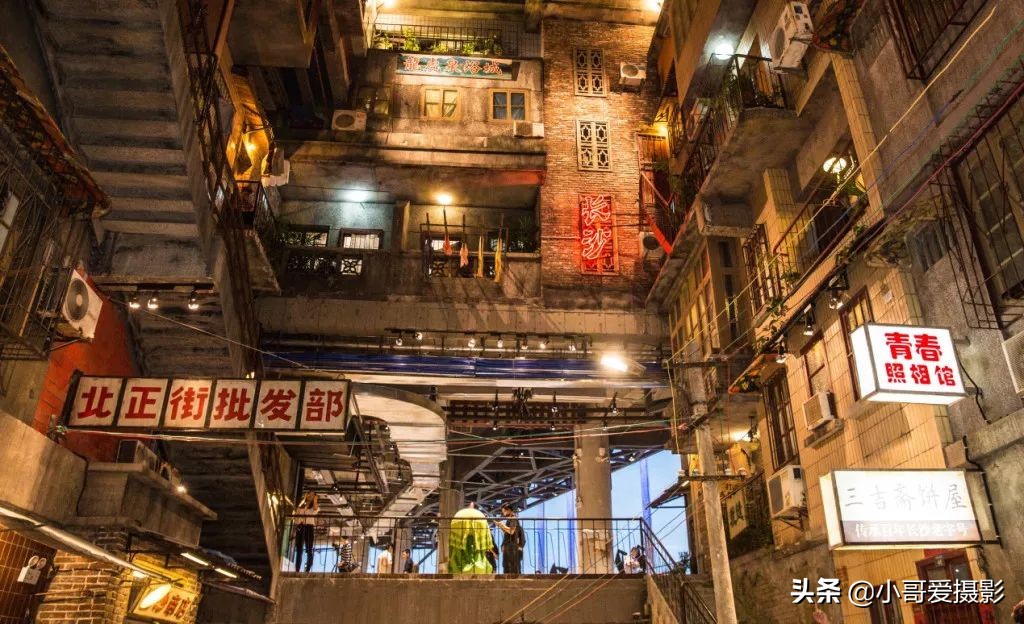 旅游打卡拍照,长沙旅游拍照姿势大全