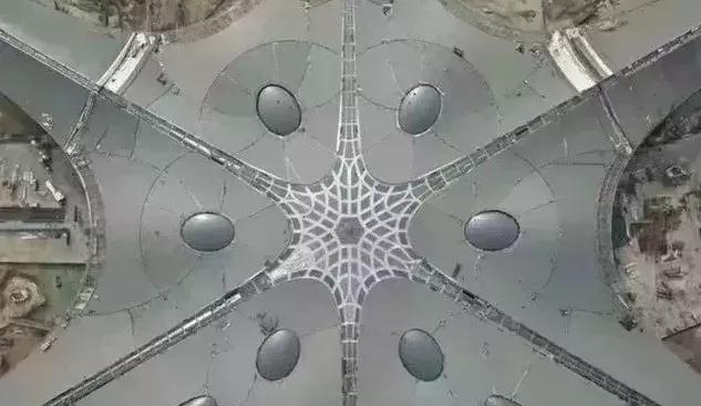 新世界七大奇迹北京机场,飞机从北京大兴国际机场起飞过程