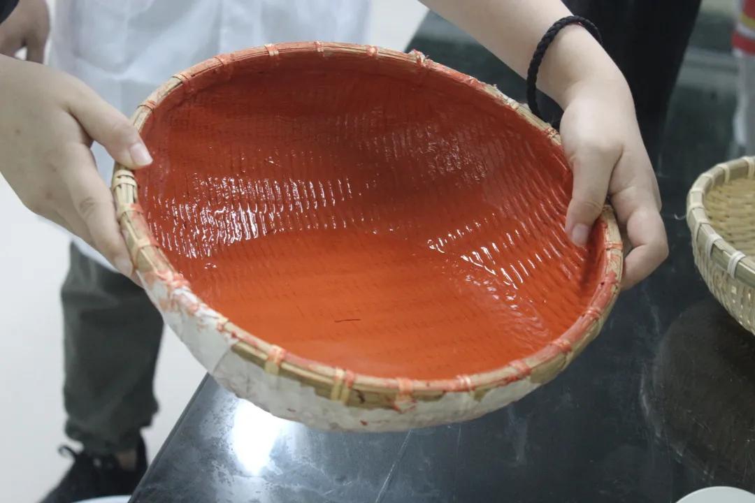 滴水不漏的建筑“雨衣”∣吉美帮红橡胶屋面外露专用防水评测