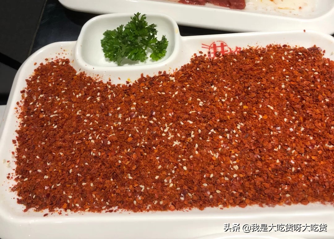 井格火锅推荐菜,天冷了吃点热乎乎的野生菌火锅