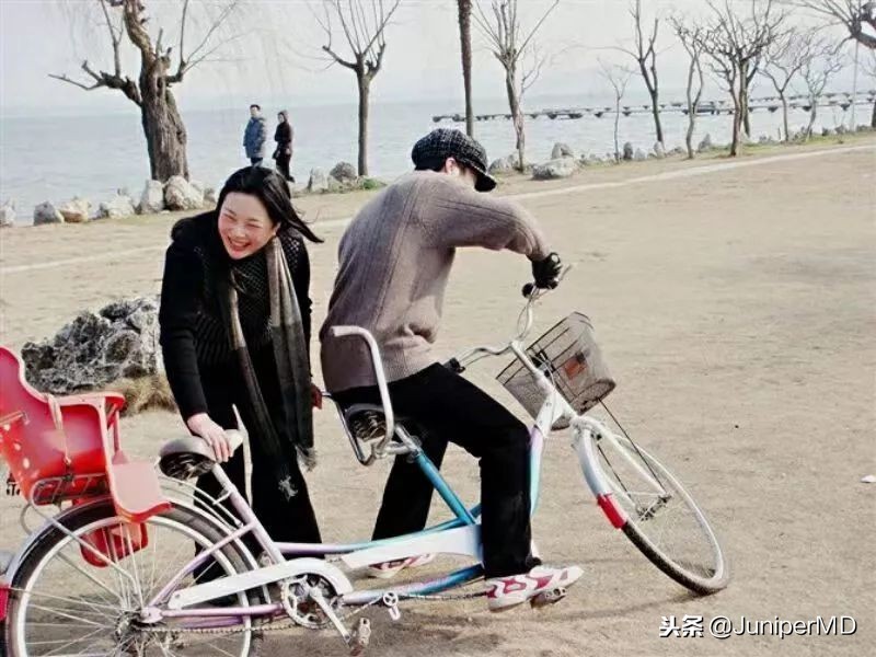 一个重度脑瘫患儿上过北大和哈佛,在黑暗中奔跑纪录片