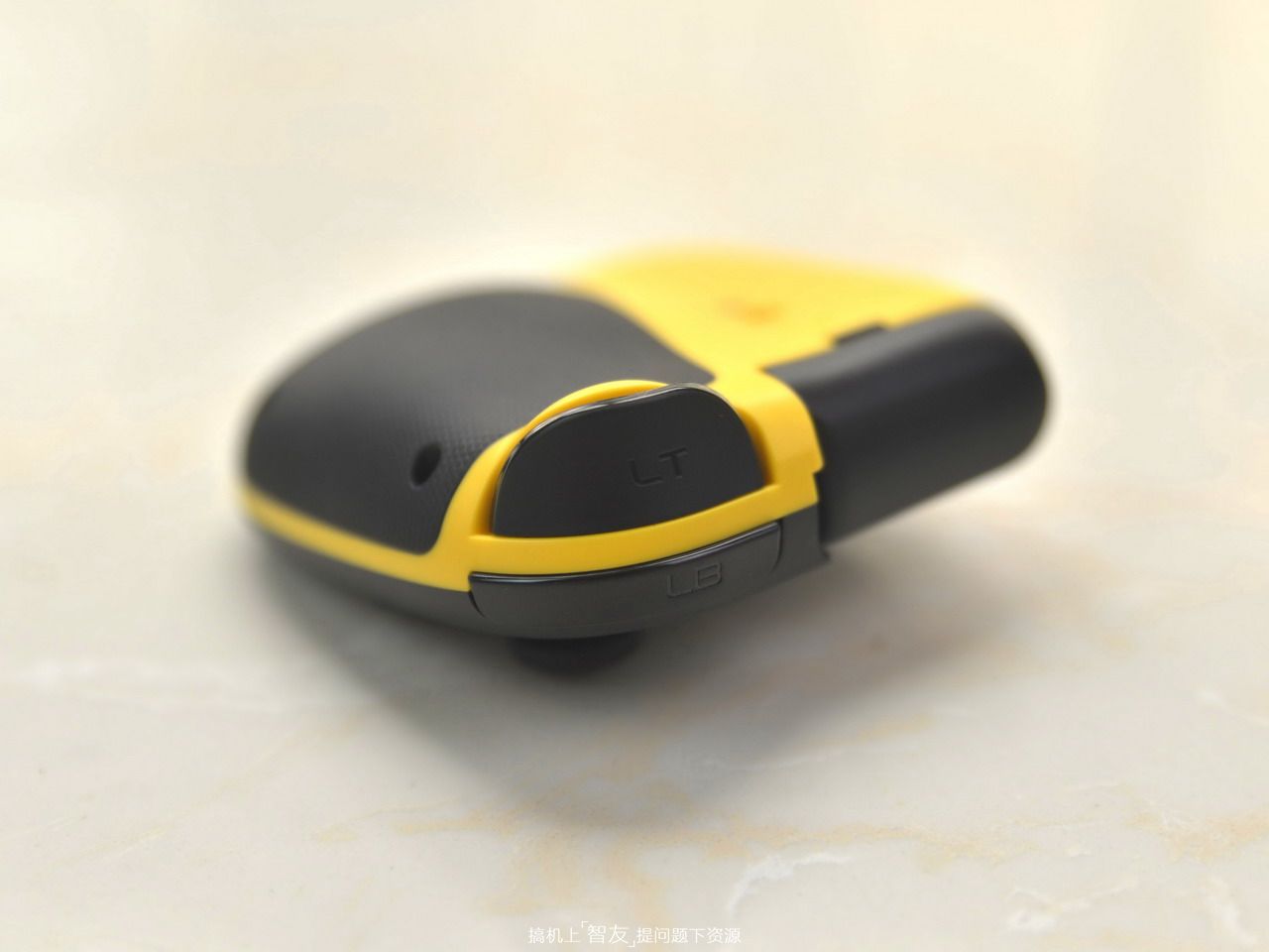 飞智黄蜂2pro暗区突围摇杆失灵,飞智黄蜂2大摇杆好用还是小摇杆