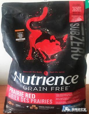 绿福摩猫粮和金装素力高哪个好,福摩各口味猫粮测评