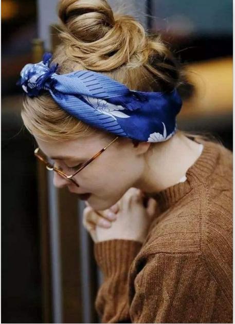 系丝巾的多种好看方法简单慢动作,大方丝巾秋冬的18种系法视频教程