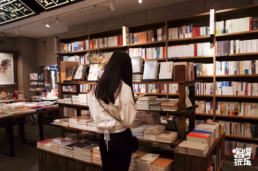 收藏!本期我们精选长沙14家宝藏书店推荐给你~