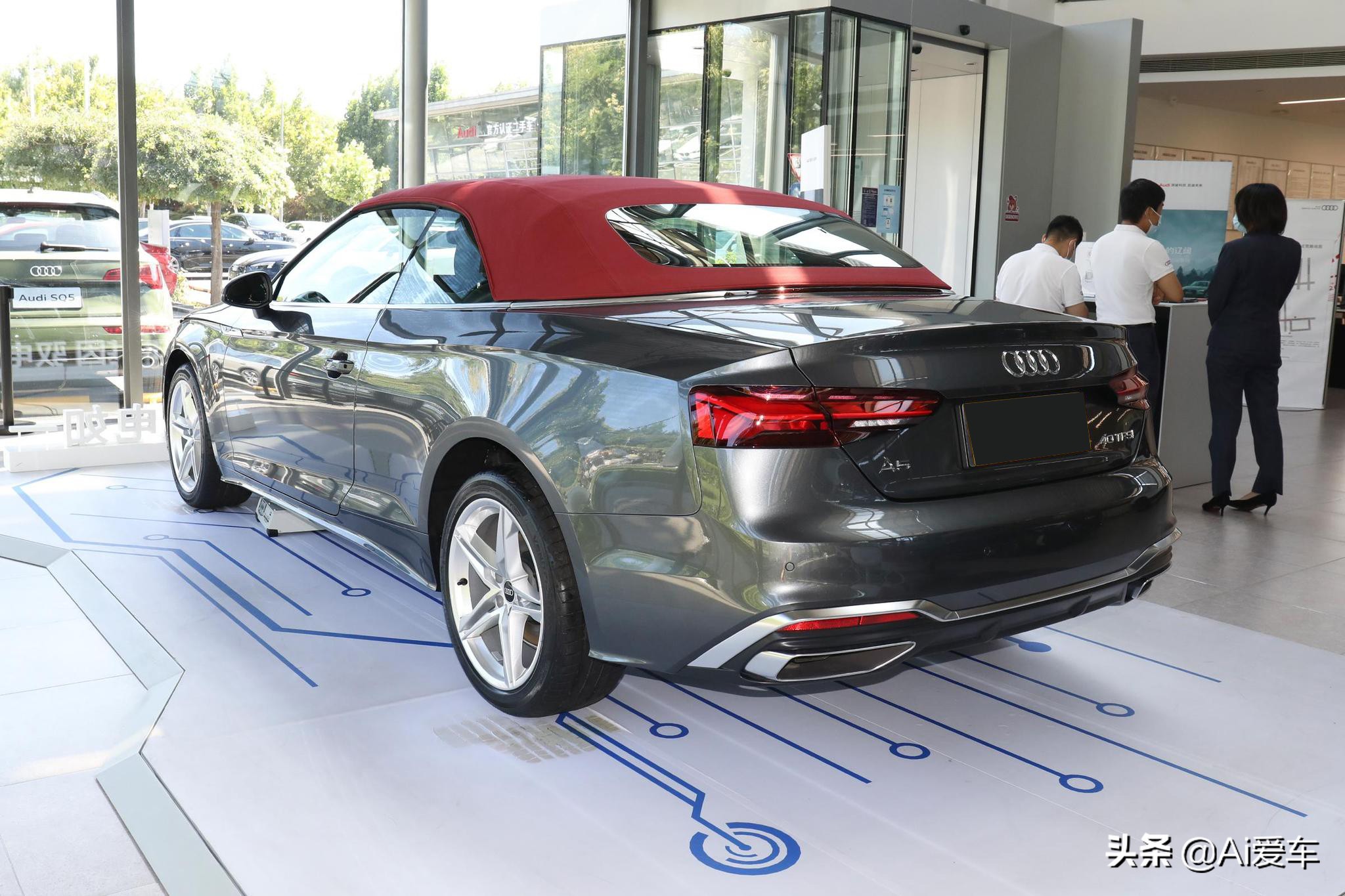 2门4座硬顶进口轿跑，大排量油耗6.4L，原装豪华品牌，实拍奥迪A5