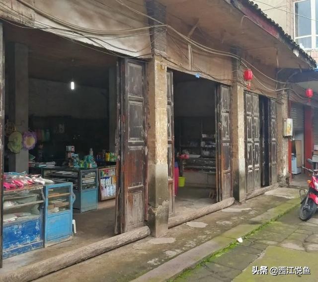 原汁原味“袖珍古镇”,人称“河边一只船”,山水清幽“小漓江”