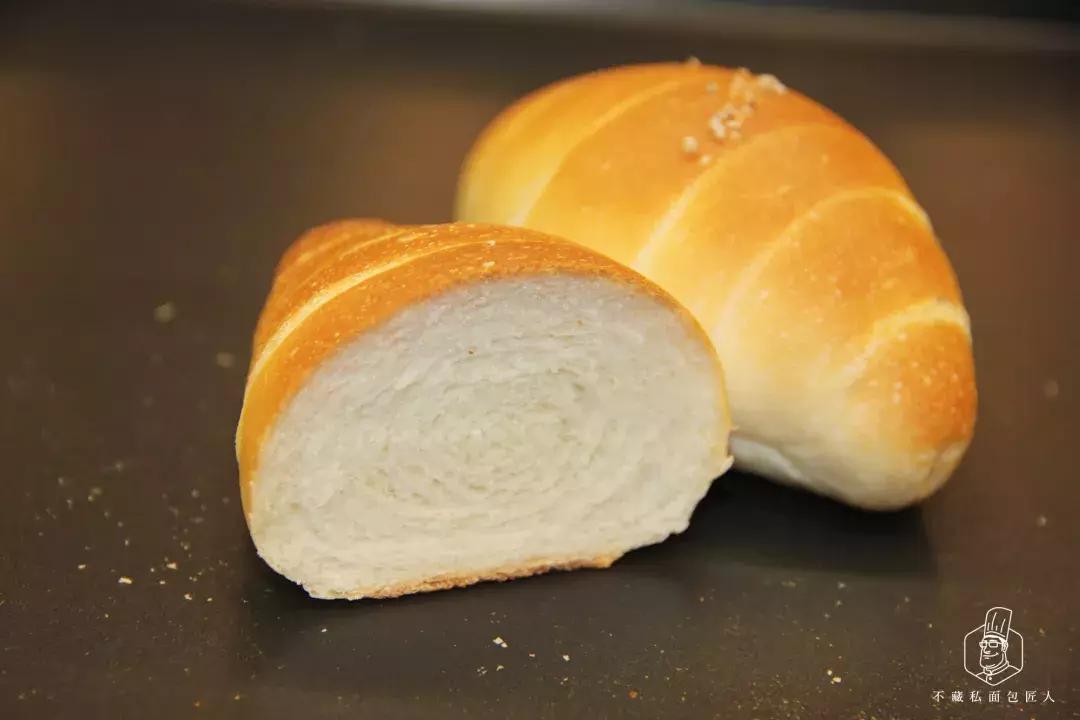 猪油和黄油做面包有什么区别,猪油可以代替黄油做面包吗