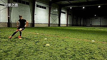 业余足球训练中如何跑位,足球业余训练教学