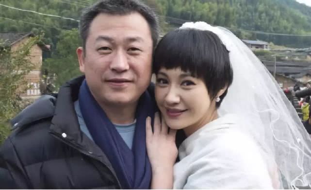 都姓杨，看这谜之相似的脸，她真不是Angelababy姐姐？