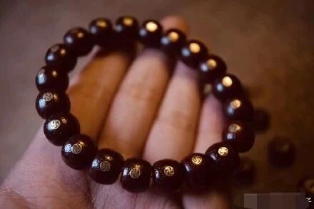 星月菩提手串盘了10年价值,星月菩提手串为什么价格差距大