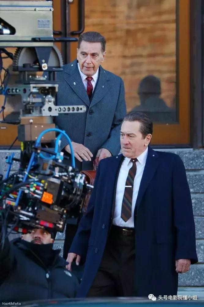 口碑火爆的小丑到底是怎样的神作,口碑炸裂的小丑是一部什么电影