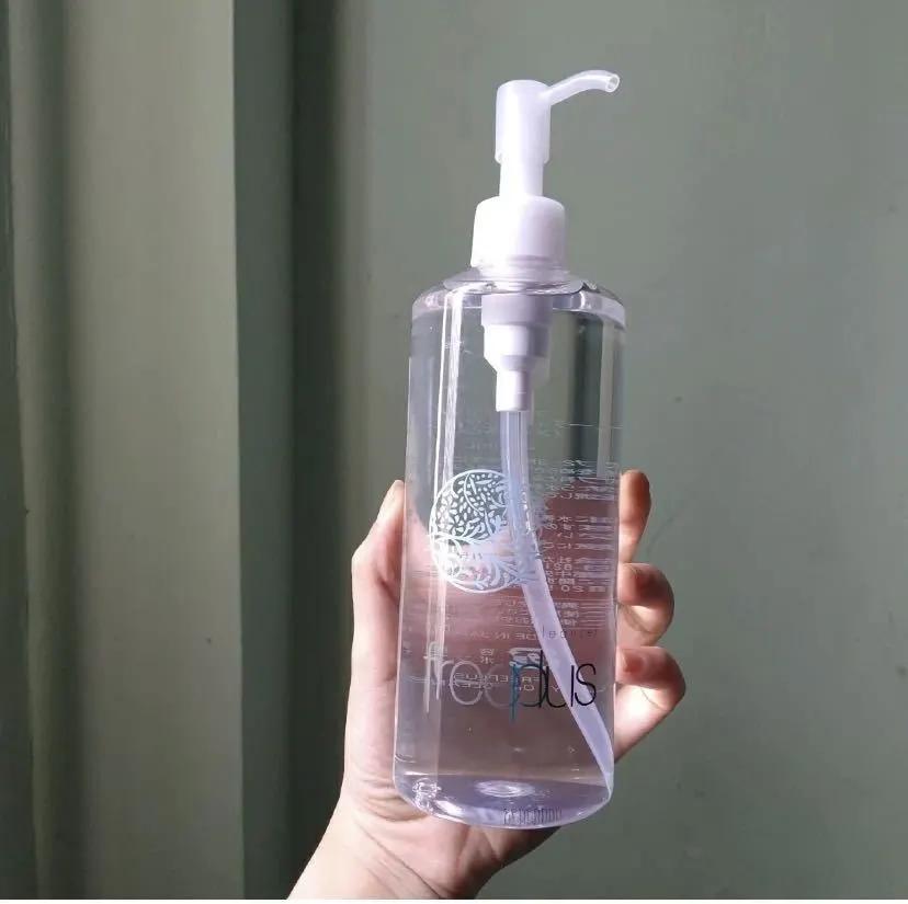 卖的最好的卸妆油有哪些,两款风大网红卸妆油对比测评