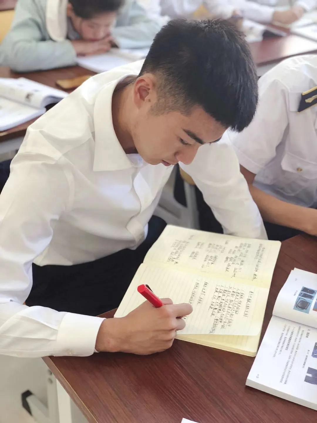 长春理工大学光电信息学院，航空学子圆梦启航