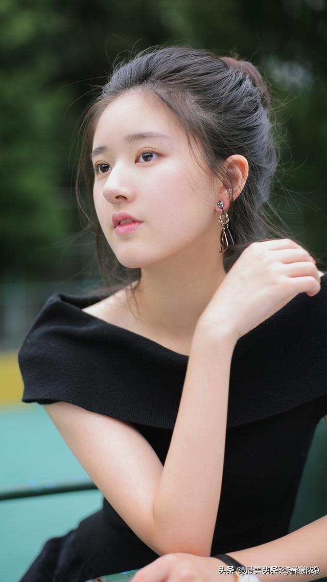 感人催人泪下的歌曲酒干倘卖无,酒干倘卖无催人泪下的感人视频