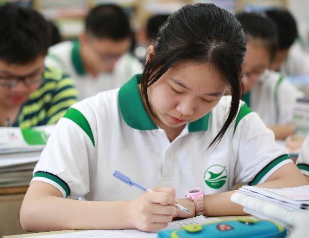 中考考了350分上哪个高中,中考考了300分该怎么办