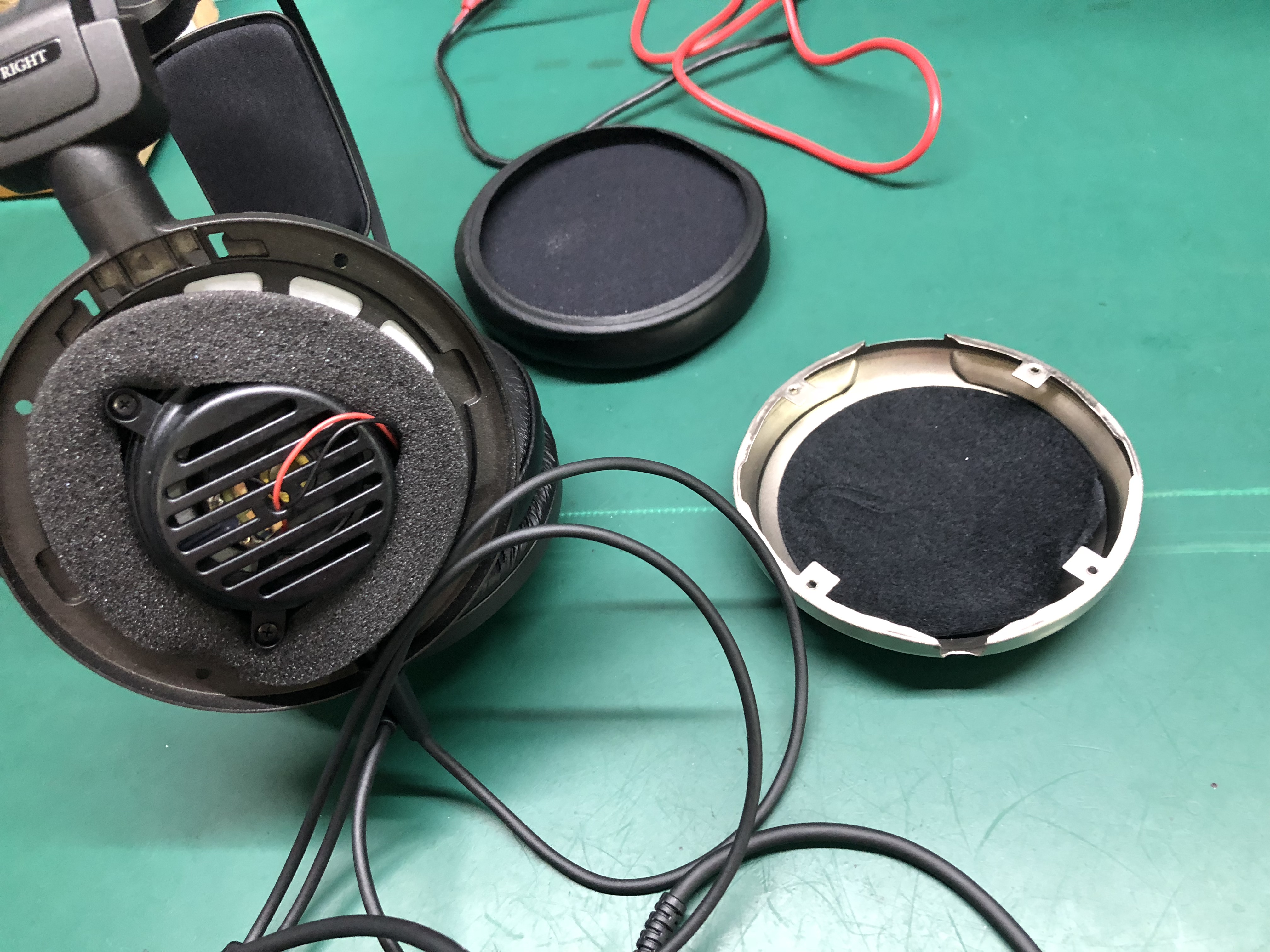 铁三角头戴式耳机型号有什么区别,铁三角ad2000x对比a2000z